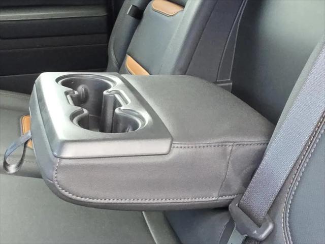 2023 GMC Sierra 1500 4WD Crew Cab Short Box AT4