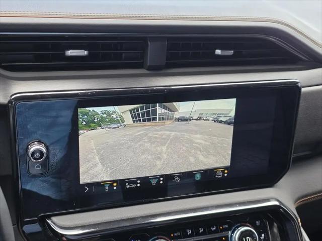 2023 GMC Sierra 1500 4WD Crew Cab Short Box AT4