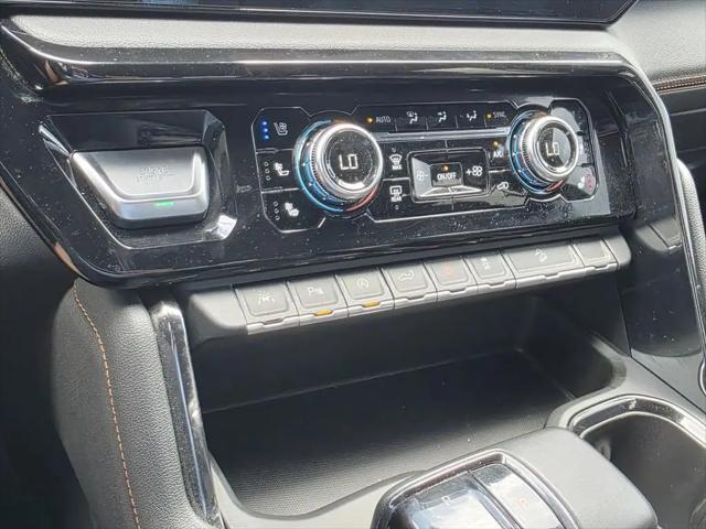 2023 GMC Sierra 1500 4WD Crew Cab Short Box AT4