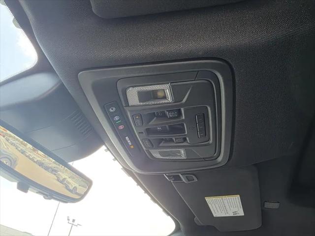 2023 GMC Sierra 1500 4WD Crew Cab Short Box AT4