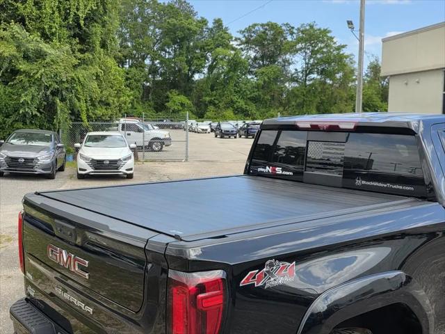 2023 GMC Sierra 1500 4WD Crew Cab Short Box AT4