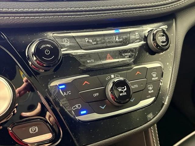 2027 Chrysler Pacifica Limited