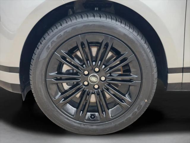 2025 Land Rover Range Rover Evoque Dynamic SE