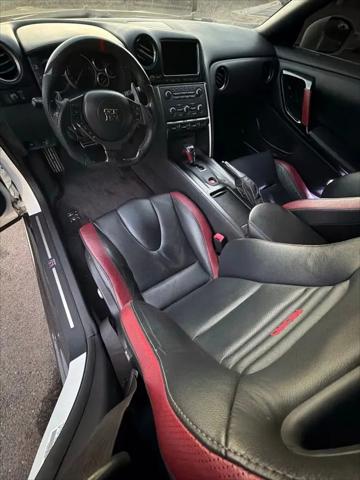 2013 Nissan GT-R Black Edition