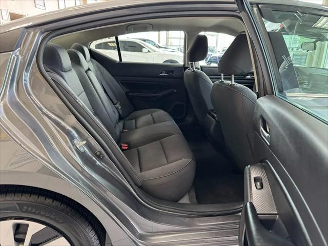 2022 Nissan Altima S FWD