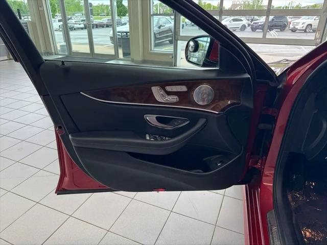 2017 Mercedes-Benz E-CLASS E 300 E 300