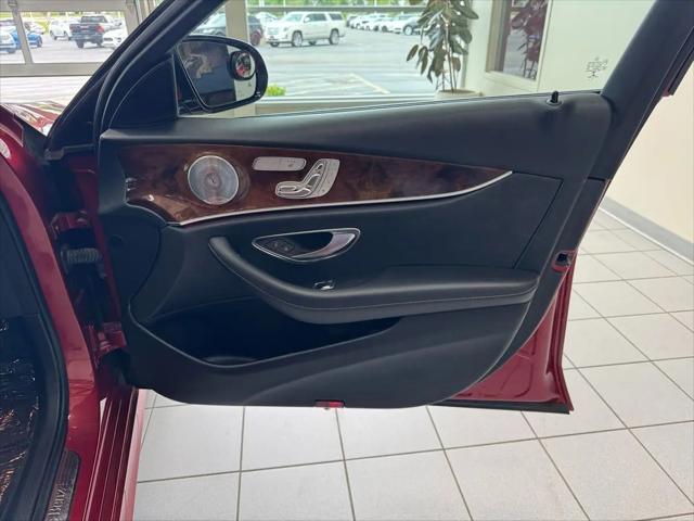 2017 Mercedes-Benz E-CLASS E 300 E 300