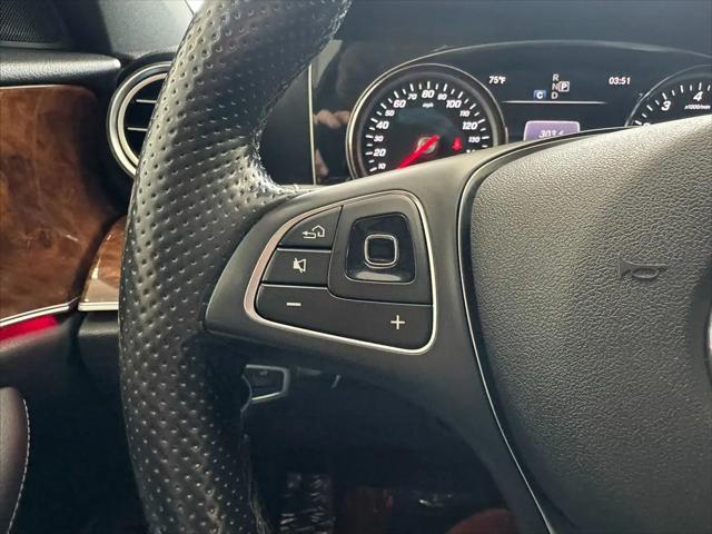 2017 Mercedes-Benz E-CLASS E 300 E 300