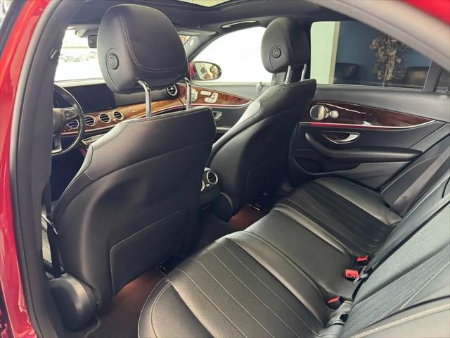 2017 Mercedes-Benz E-CLASS E 300 E 300
