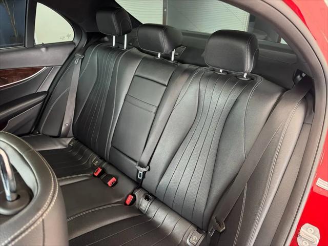 2017 Mercedes-Benz E-CLASS E 300 E 300