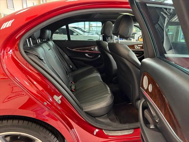2017 Mercedes-Benz E-CLASS E 300 E 300