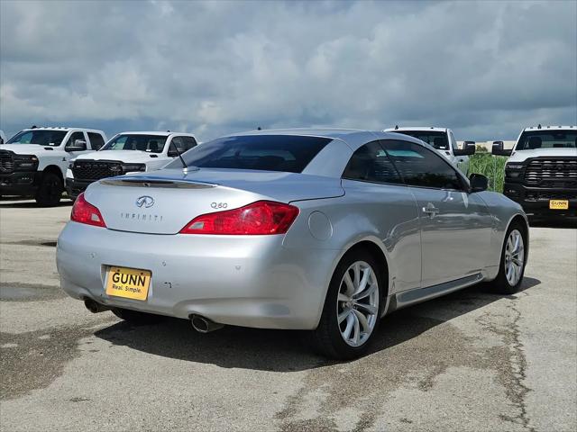 2014 INFINITI Q60 Standard