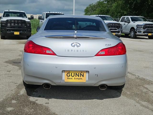 2014 INFINITI Q60 Standard