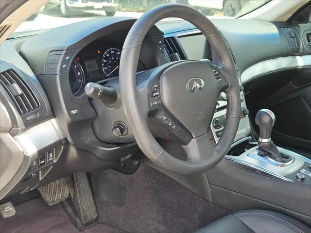 2014 INFINITI Q60 Standard