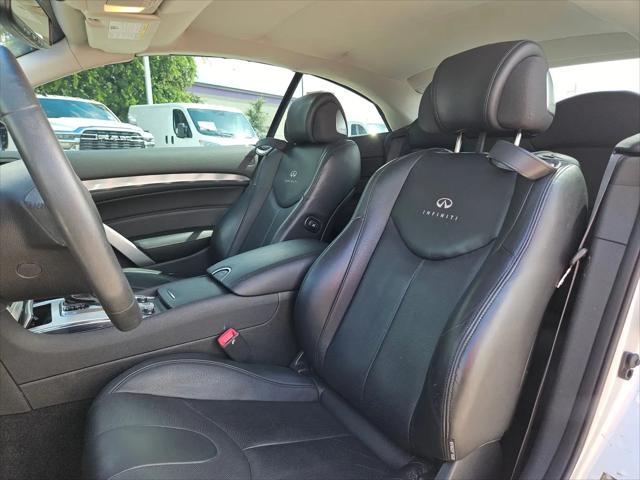 2014 INFINITI Q60 Standard
