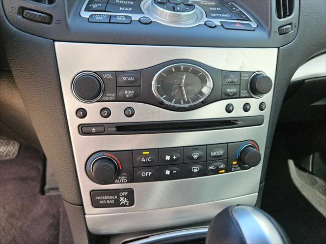 2014 INFINITI Q60 Standard