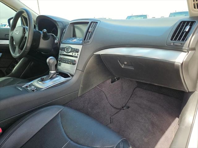 2014 INFINITI Q60 Standard