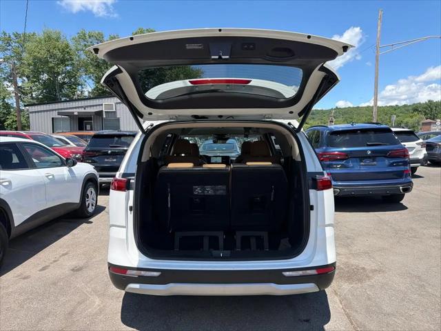 2024 Kia Carnival MPV EX