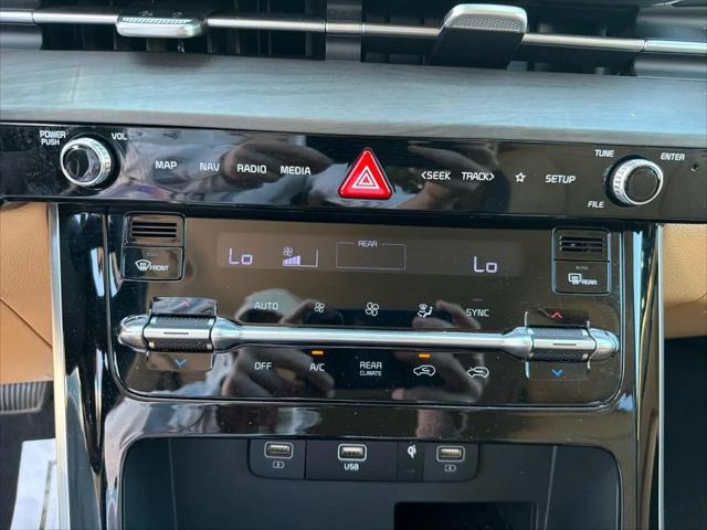 2024 Kia Carnival MPV EX