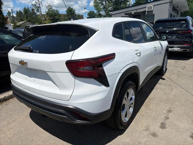 2024 Chevrolet Trax FWD SP