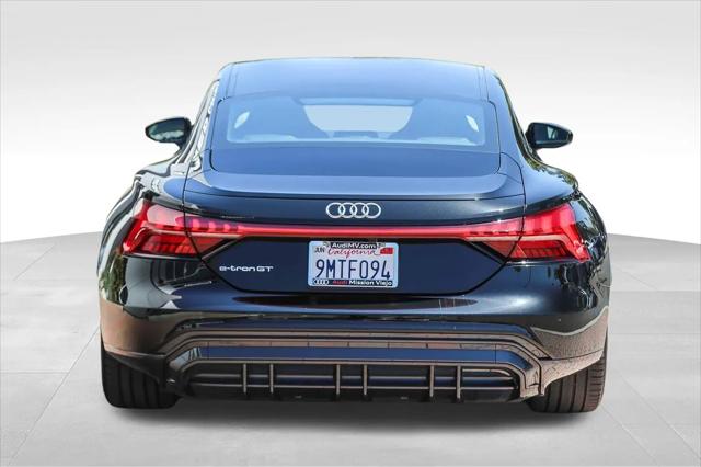 2024 Audi e-tron GT Premium Plus quattro