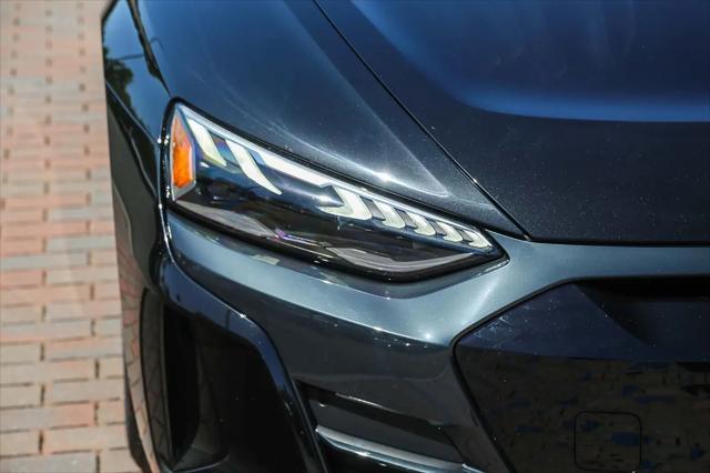 2024 Audi e-tron GT Premium Plus quattro