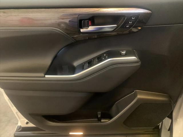 2026 Toyota Highlander Platinum