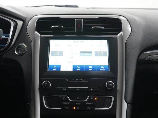 2020 Ford Fusion SE