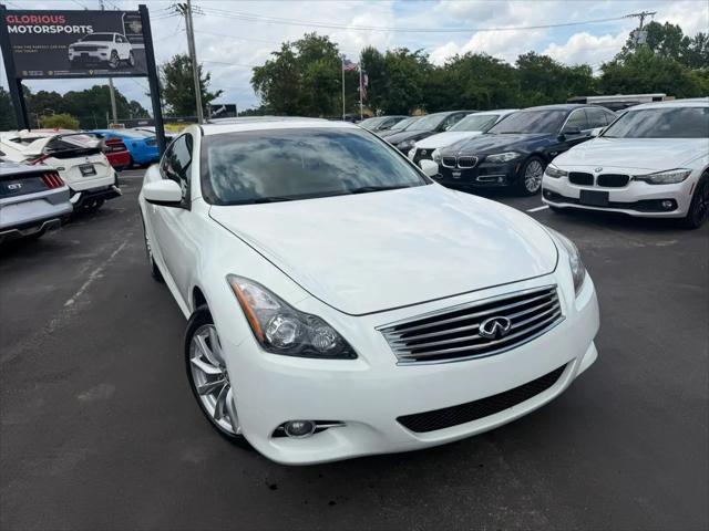 2014 INFINITI Q60 Standard