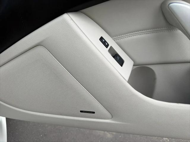 2014 INFINITI Q60 Standard
