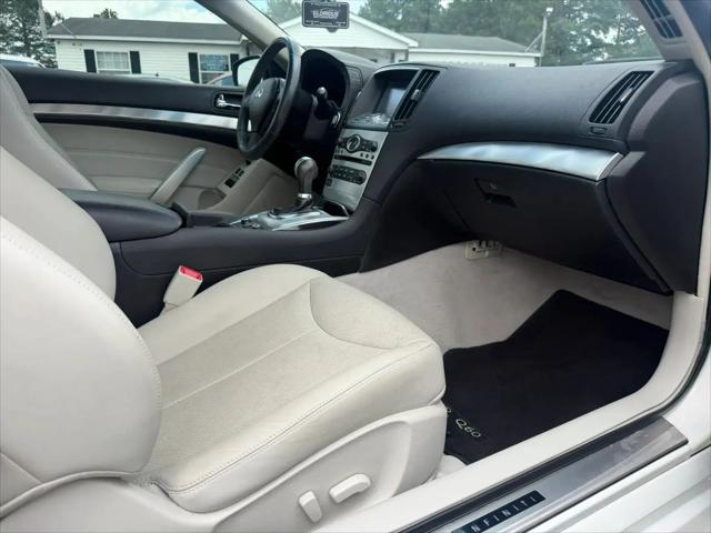 2014 INFINITI Q60 Standard