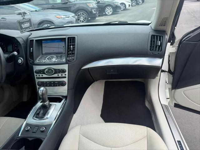2014 INFINITI Q60 Standard