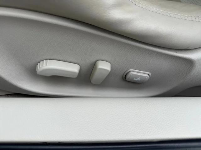 2014 INFINITI Q60 Standard