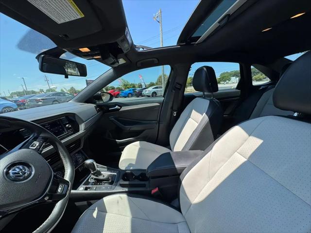2019 Volkswagen Jetta 1.4T R-Line