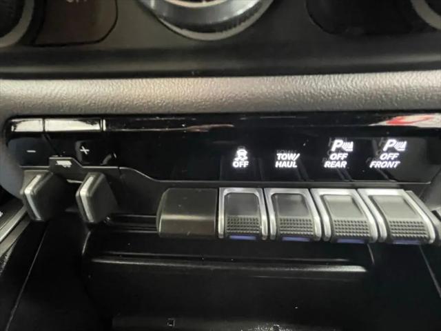 2022 Ram 1500 Big Horn Crew Cab 4x4 5'7" Box