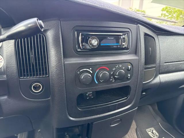 2004 Dodge Ram 1500 SLT/Laramie