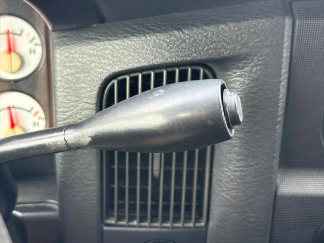 2004 Dodge Ram 1500 SLT/Laramie
