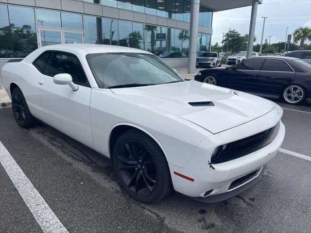 2017 Dodge Challenger SXT Plus