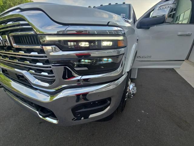 2026 Ram 3500 Limited Crew Cab 4x4 8 Box