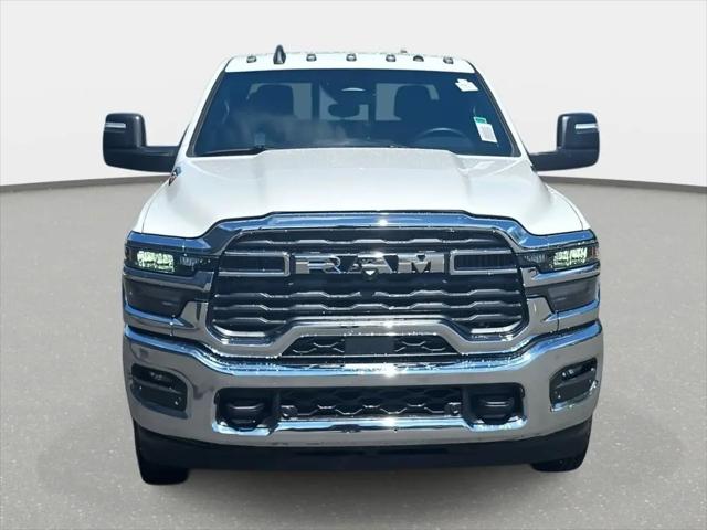 2026 Ram 3500 Tradesman Crew Cab 4x4 8 Box