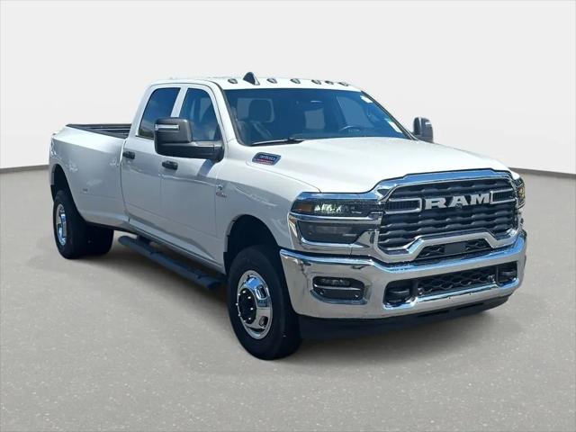 2026 Ram 3500 Tradesman Crew Cab 4x4 8 Box