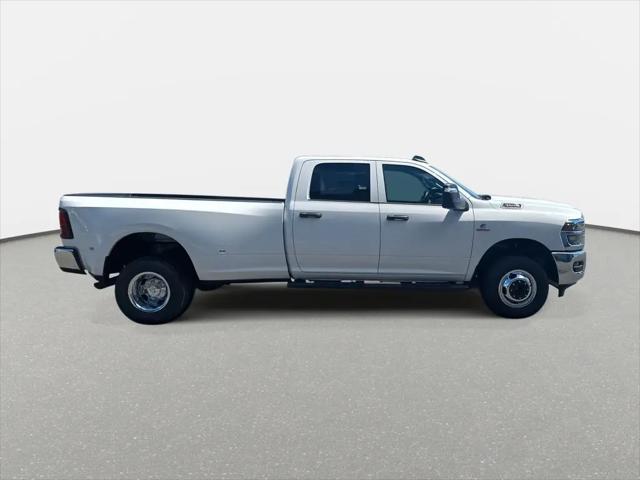 2026 Ram 3500 Tradesman Crew Cab 4x4 8 Box