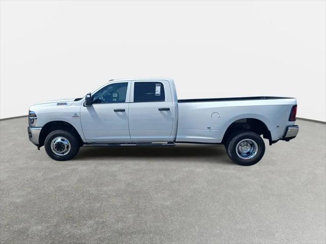 2026 Ram 3500 Tradesman Crew Cab 4x4 8 Box