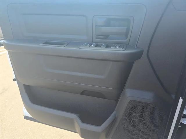 2026 Ram 3500 Tradesman Crew Cab 4x4 8 Box