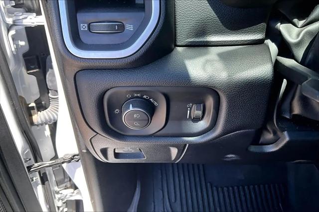 2023 Ram 1500 Big Horn Crew Cab 4x4 5'7" Box