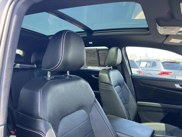 2025 Volkswagen Atlas Cross Sport 2.0T SEL R-Line Black