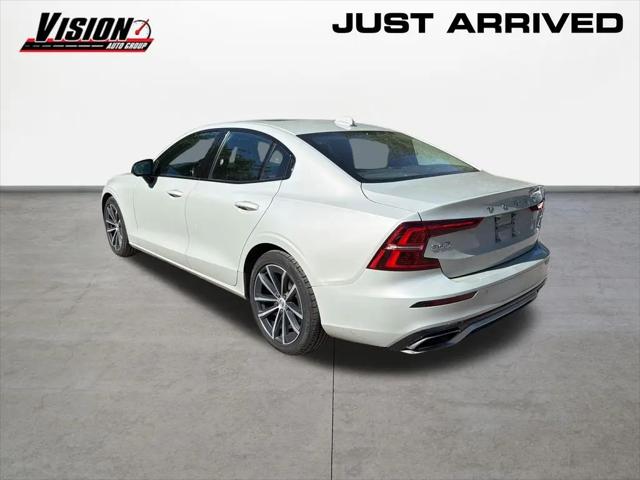 2021 Volvo S60 Momentum