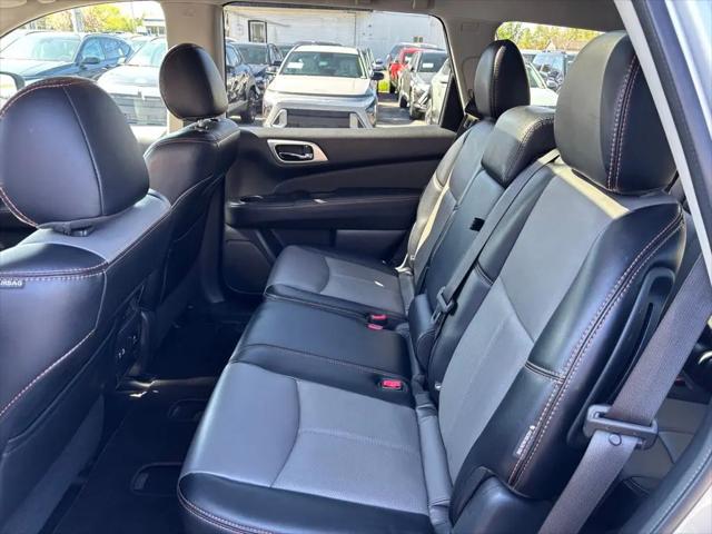 2020 Nissan Pathfinder SL 4WD