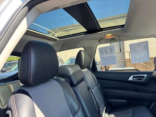 2020 Nissan Pathfinder SL 4WD
