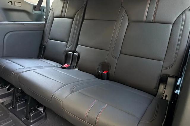 2026 Chevrolet Suburban RST, 4WD